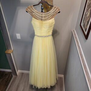 Sherri Hill 50187 Tulle Prom/Formal Dress size 2